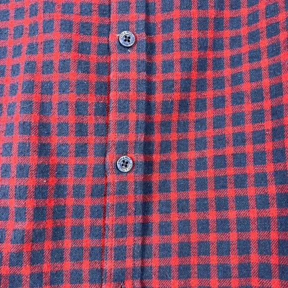 Casual Red and Blue Checkered Men's Shirt - Picture 4 of 10
